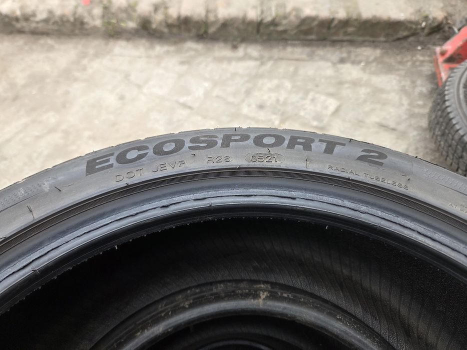 Pojedynka 235/40/18 imperial ecosport 2