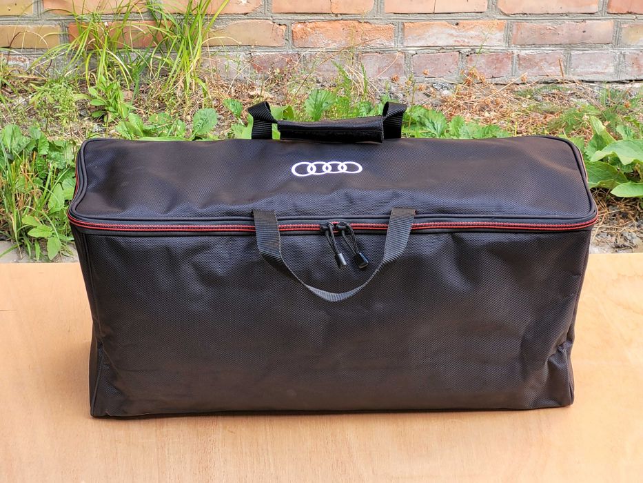 Оригінальна сумка Audi 85h071073