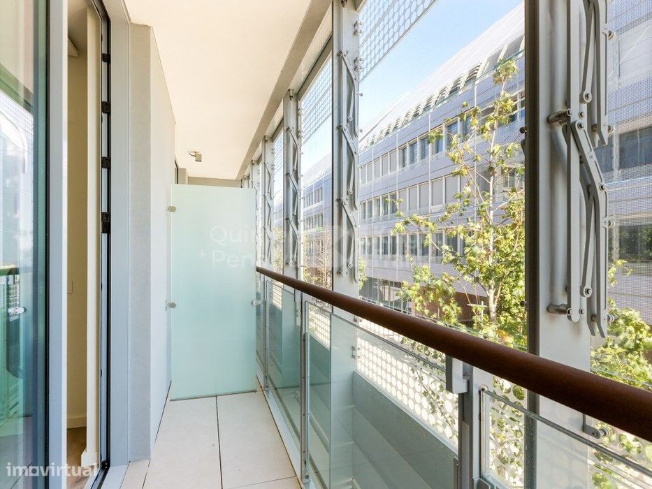Apartamento T1 para arrendamento no Prata Riverside Village