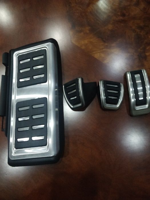 Tampas rodas S line / Cinzeiro VW / Macaco Mercedes