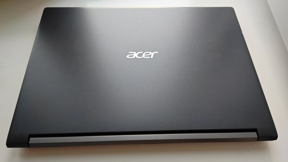 Acer Aspire 7 .ігровий.Є дві Відеокарти.Є Два вентилятора.Без предоплати,ВСЕ ЧЕСНО.