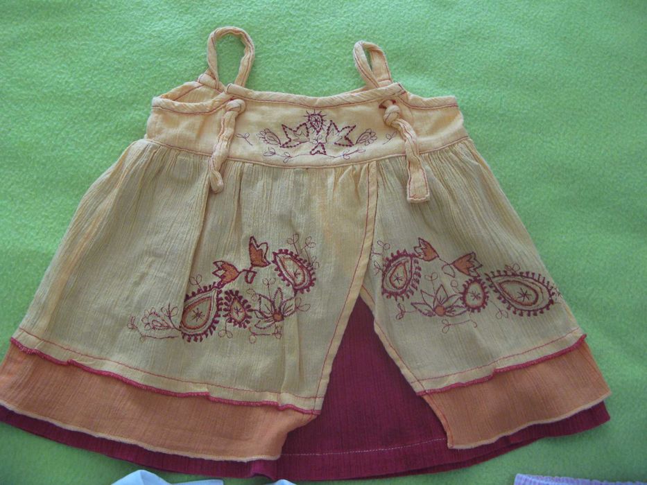 Roupa de bebé (menina) – 6 Meses