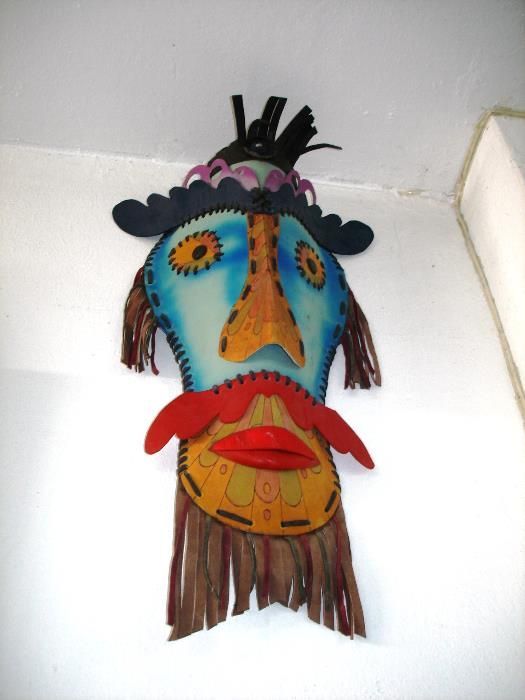 Mascara rara em pele genuina