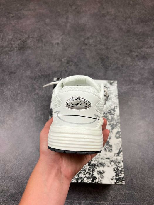 Dior B30 Beige White