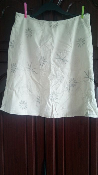 82. Spódniczka damska rozmiar 48
