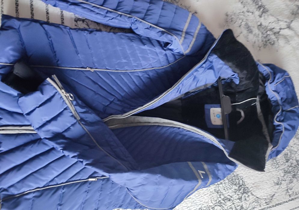 Продам жіночі куртки