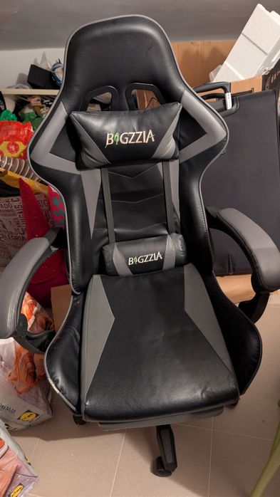 Cadeira gaming  preta
