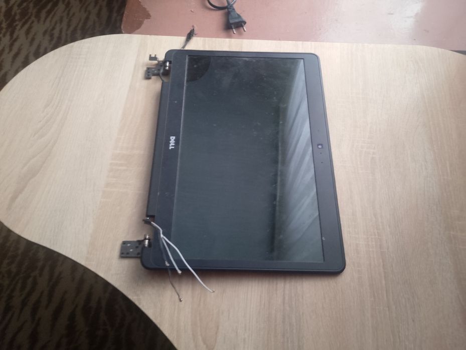 Екран DELL продаю
