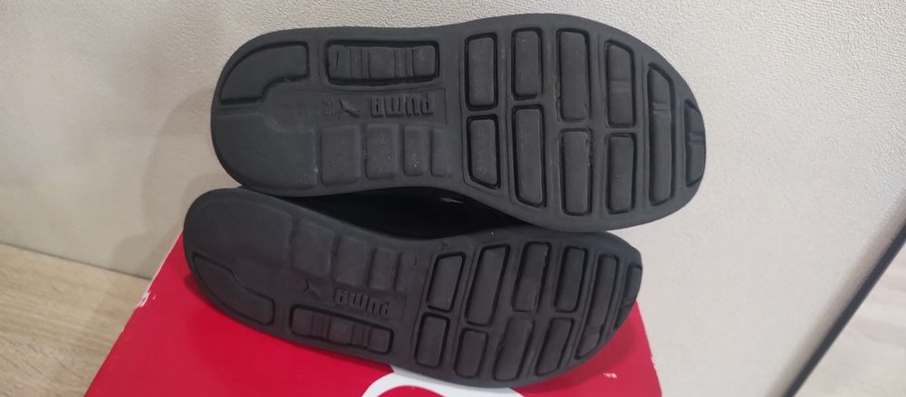 Аквашузи Puma 41,5 р.