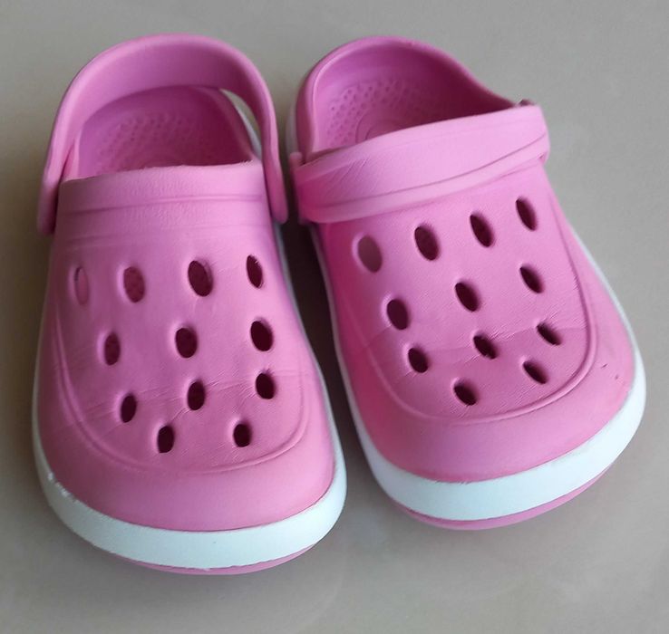 Sandálias Menina Tipo Crocs - Tamanho 28