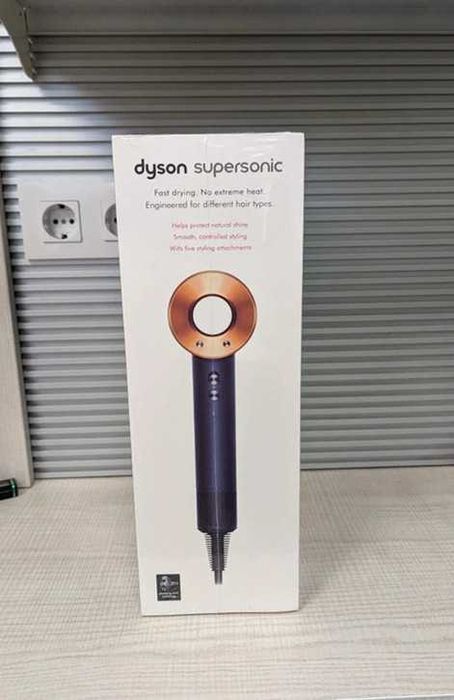 Świetna suszarka do włosów.