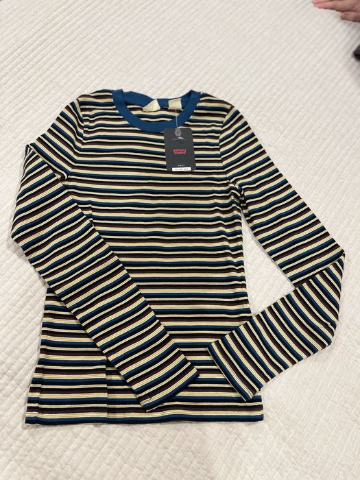 Лонгсліви Levis & Next