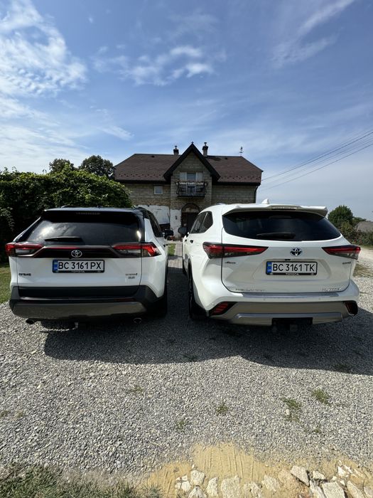 Оренда авто,весільний кортеж. Трансфер,поїздки по Україні та закордон.