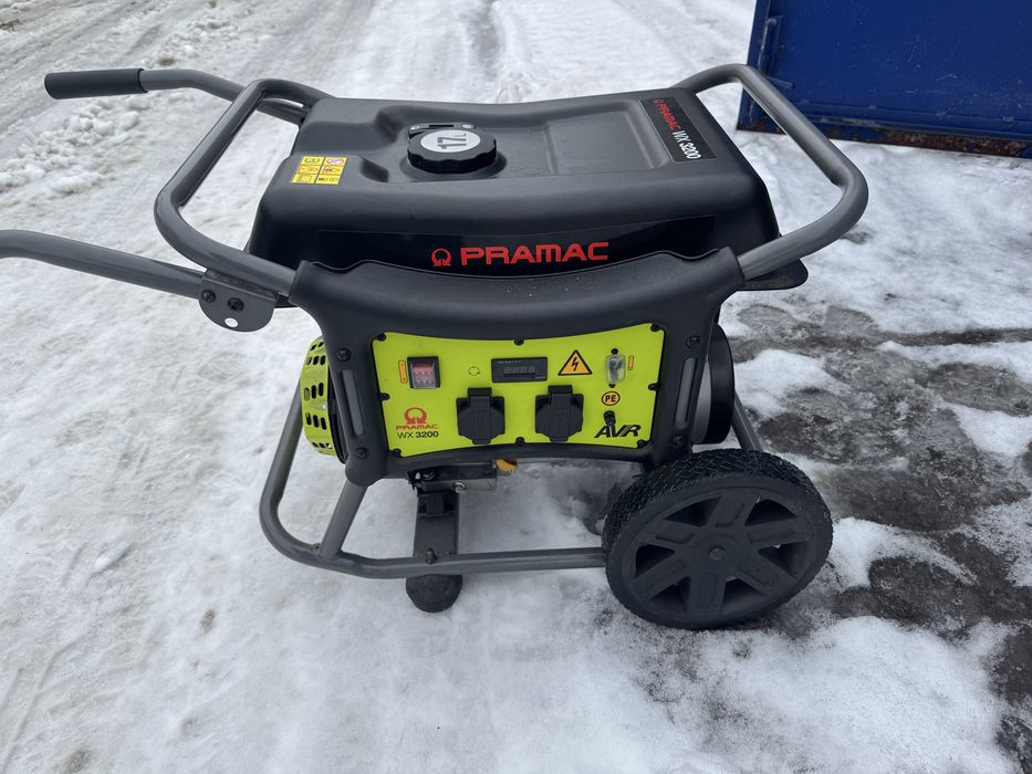 Продам генератор Pramac WX3200