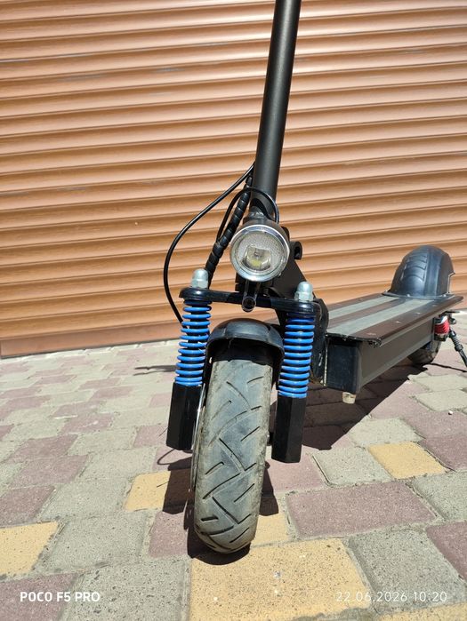 Продам електросамокат