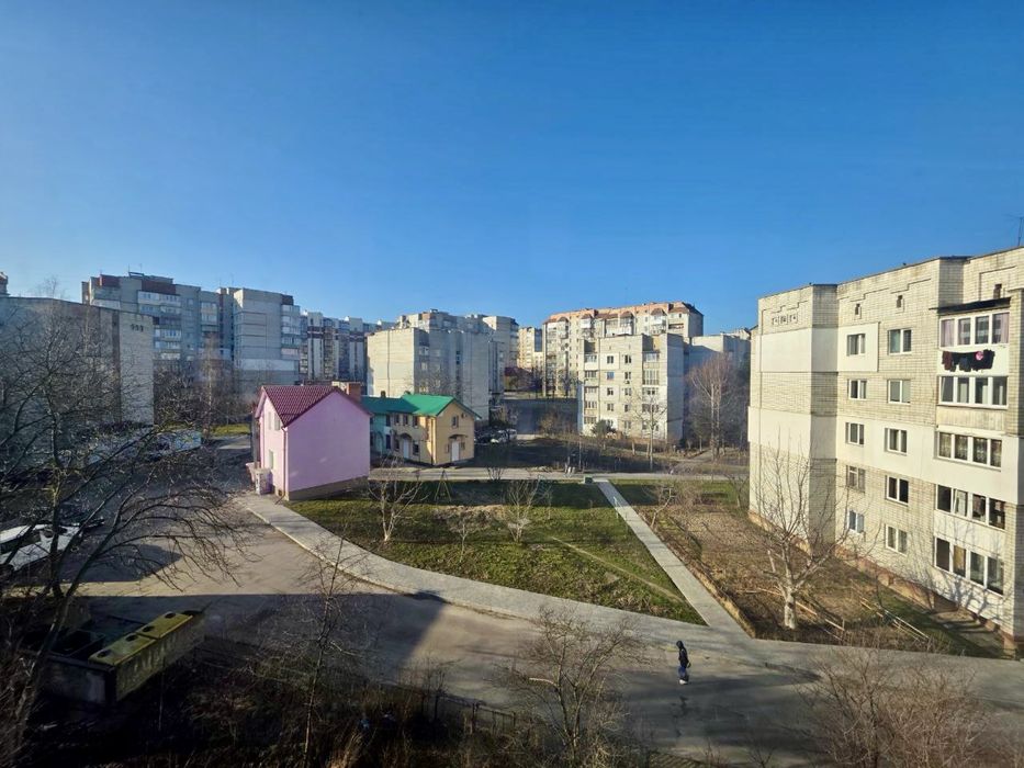 Продається 3-кімнатна квартира 67 м2, вул. Стебницька