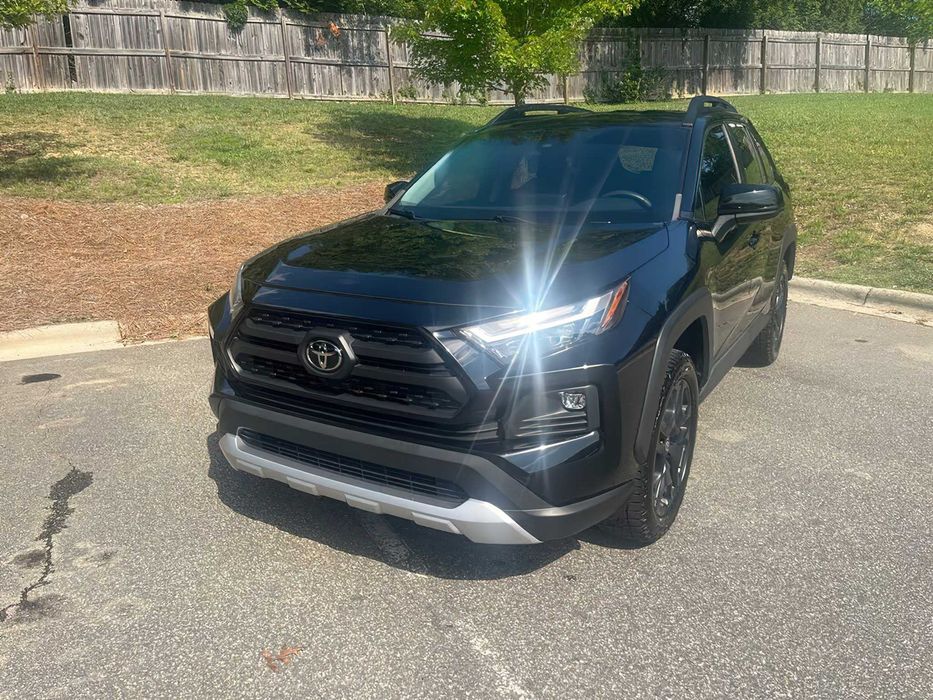 Toyota RAV4 Adventure      2023