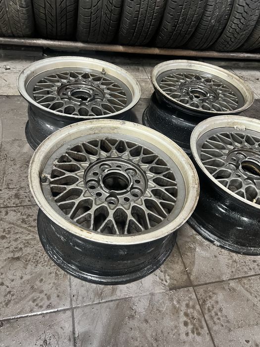 Conjunto Jantes 15” Originais BMW