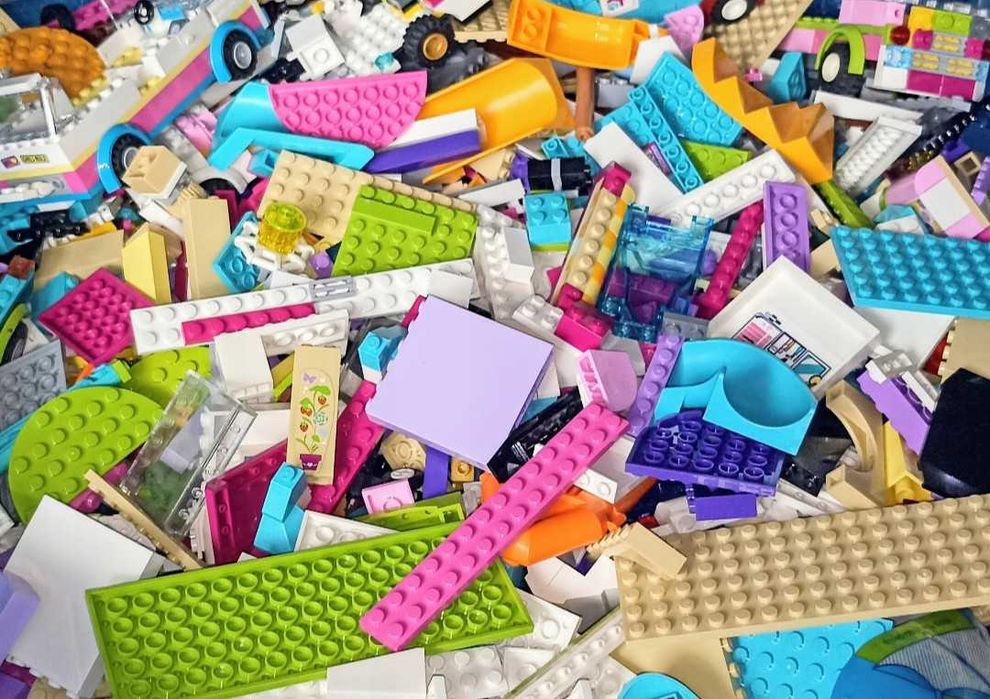 Lego Friends 1kg klocków plus akcesoria i figurka