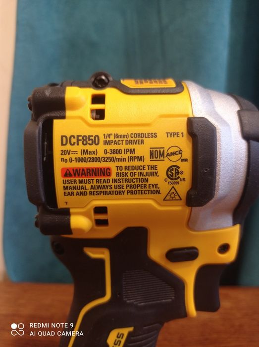 Новий акумуляторний Гайковерт DeWalt DCF 850
