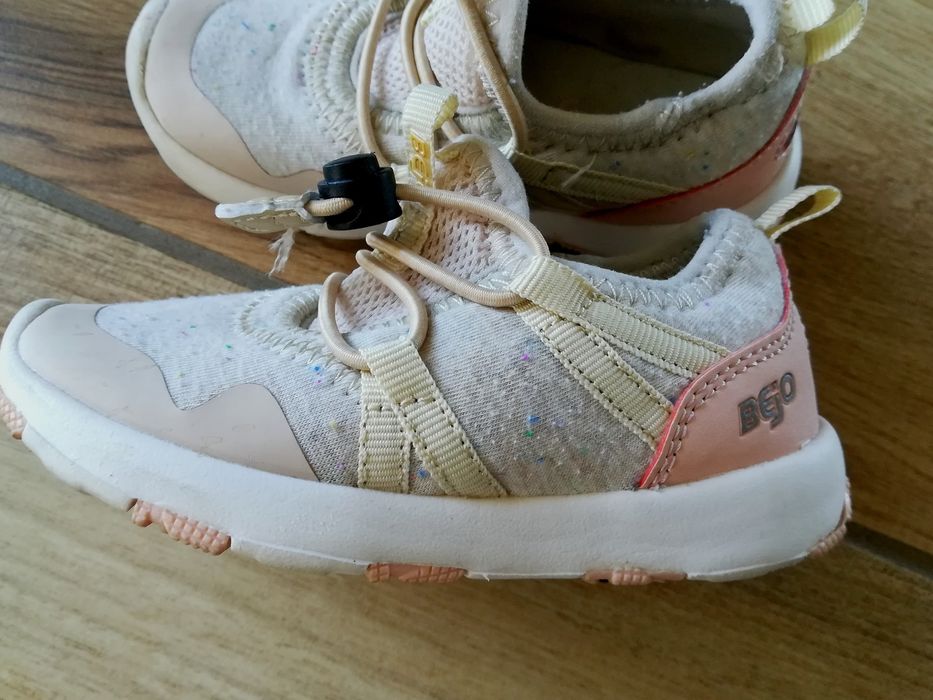 Adidasy Bejo dla dziewczynki trampki buty sportowe rozmiar 22/23