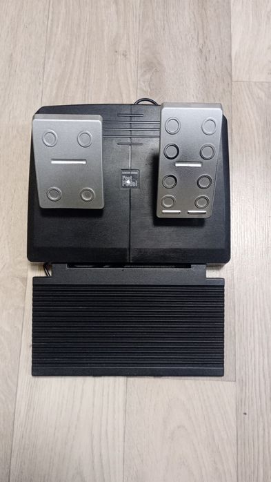Игровой руль Sven GC-W600
