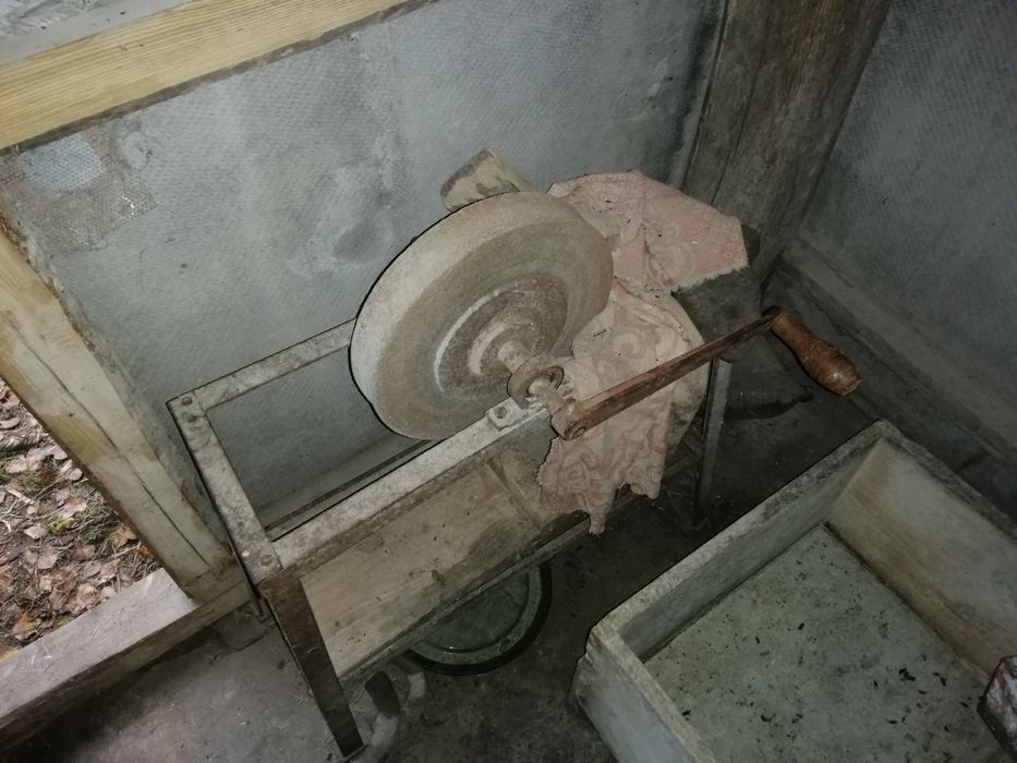 Наждак, електро точило