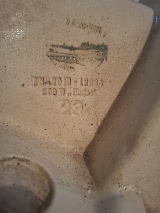 Umywalka z 1990 r (35 lat )retro,stara ,prl ,vintage