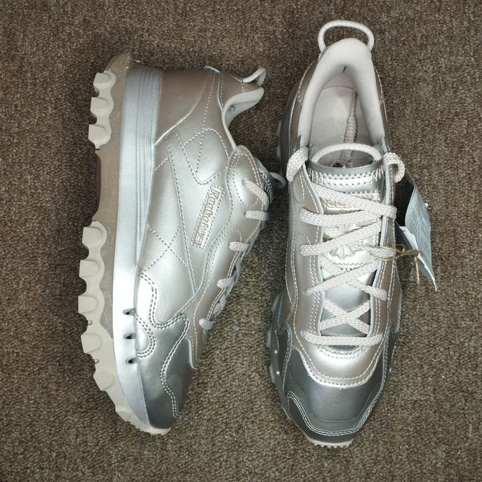 38,39,40. Кросівки Reebok Cardi B Classic Leather Beige GW2633