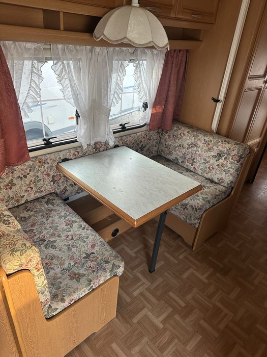 Hobby LandHaus 750, 2000 року кемпер, дім на колесах