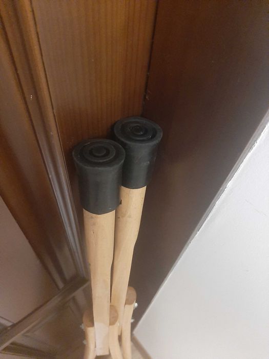 продам деревянные костыли