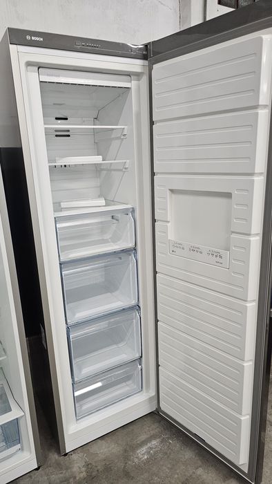 Conjunto BOSCH (arca + frigorífico + forno)