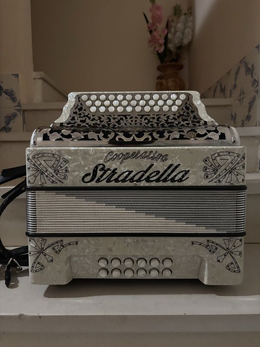 Concertina Stradella Fa La Re