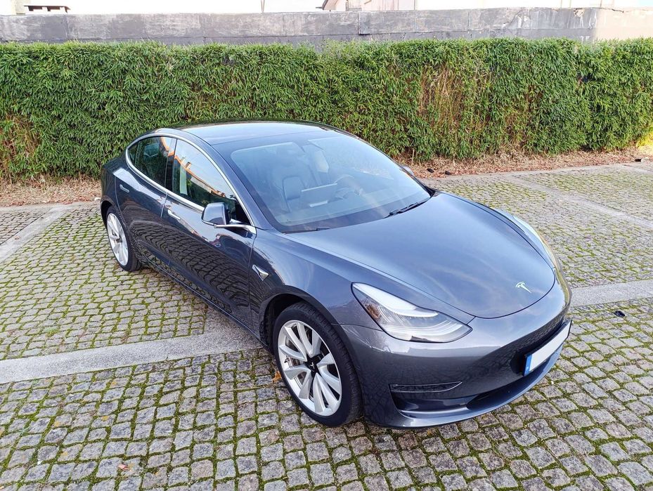 Tesla Model 3 Standard Range Plus C/ IVA Dedutivel
