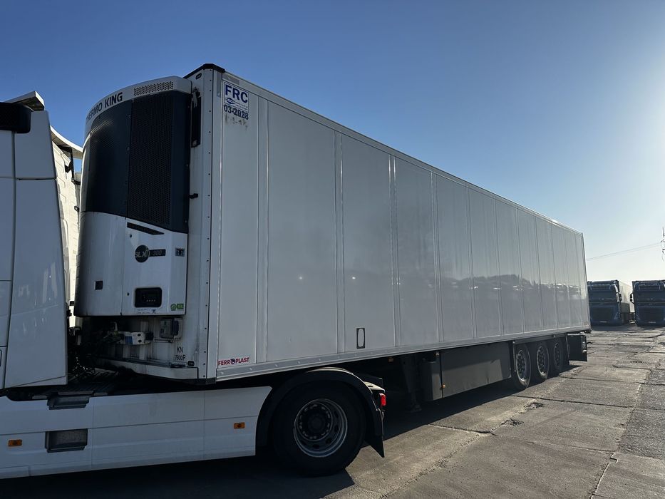 Schmitz Cargobull Thermo King SLXe 300