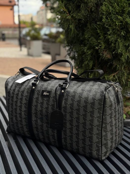 Lacoste Classic Monogram