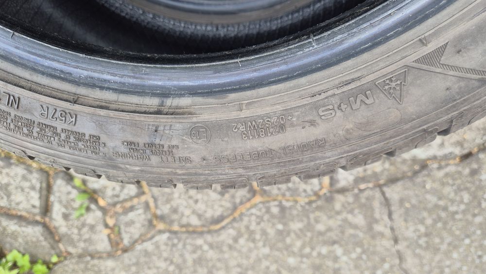 Opony Goodyear Ultra Grip  225/45 R17  4 szt