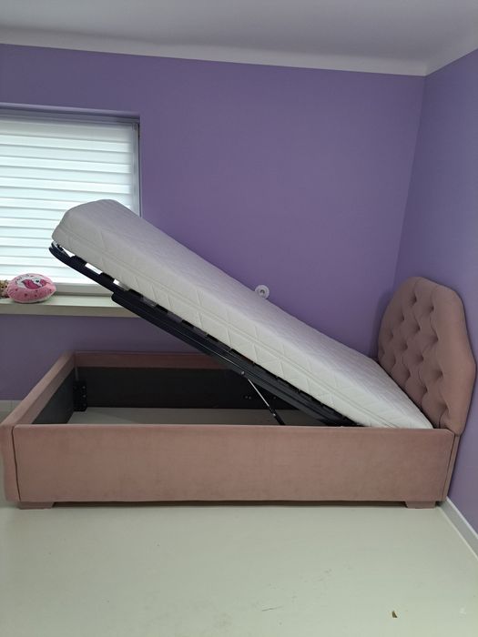 Sprzedam łóżko 90x200