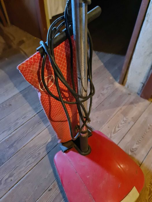 Enceradora/Aspirador Antiga Hoover