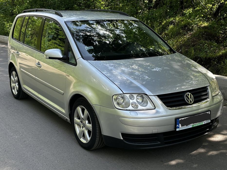 Свіжопригнаний VW Тауран 1.9ТДІ не розмитнений у Києві