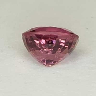 Pedra preciosa Spinel 1.33ct