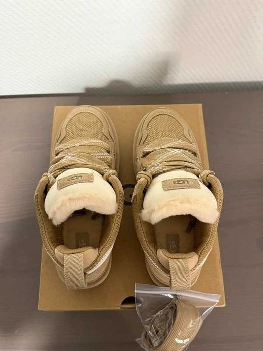 UGG Lowmel/Sand R.36