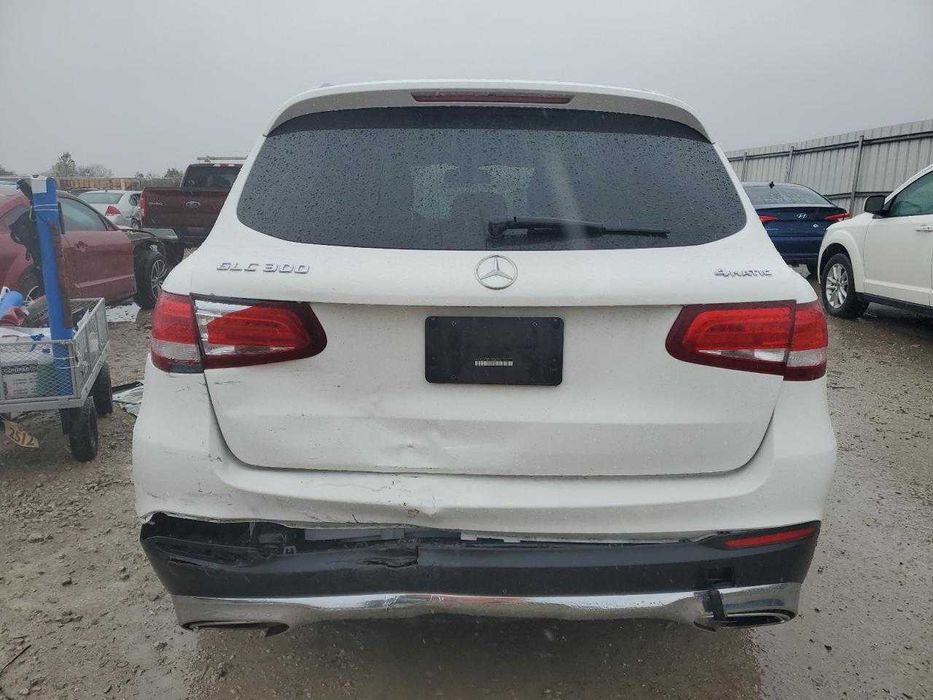 2017 Mercesec -Benz  GLC 300 4MATIC