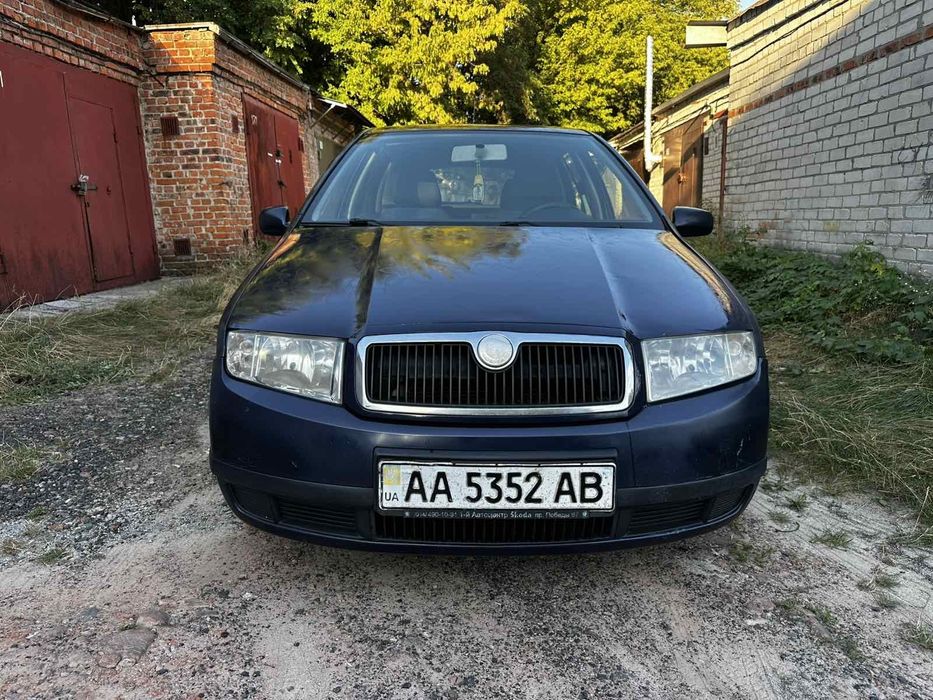 Skoda Fabia 2004г.1.4 бензин механика