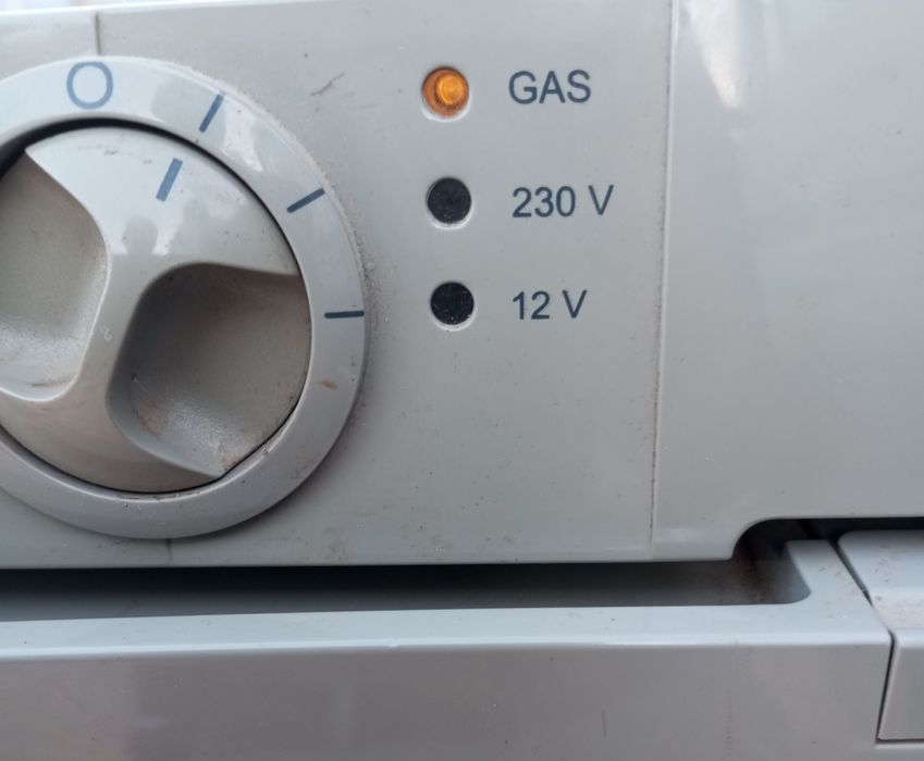 Frigorífico a gás, 12v e 220v