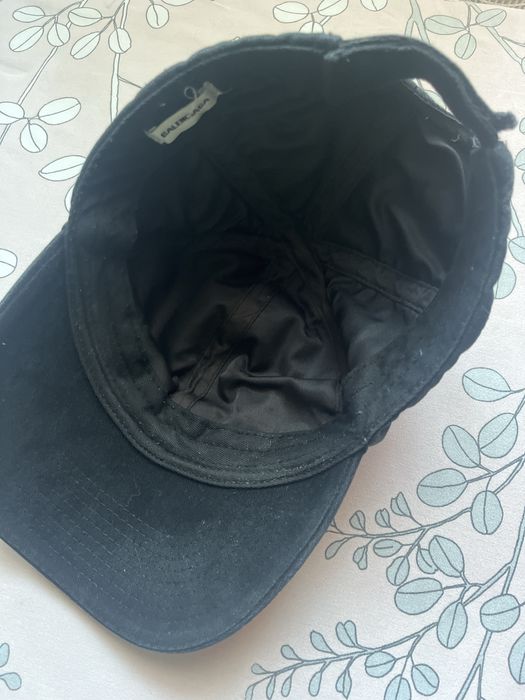 Продаю кепку BALENCIAGA.