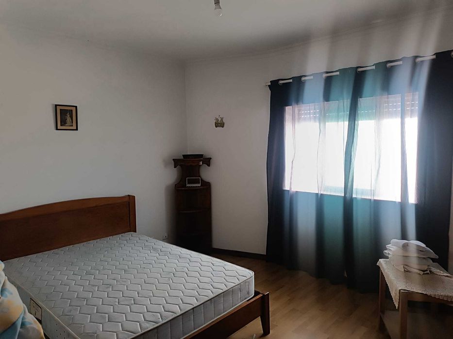 2 Quartos para Arrendar – Oliveira do Bairro