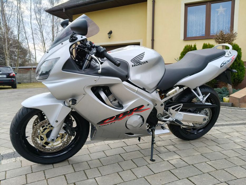 Honda CBR 600 F4i 2003 rok! Kat.A2 - 35 kw! Stan idealny! 33028 km. przebiegu!