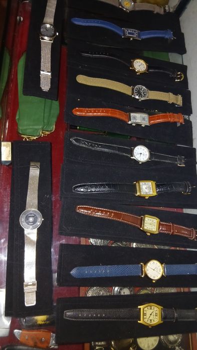 Relogio de pulso novos 30 € cada