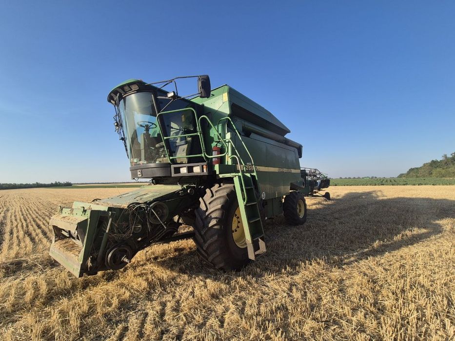 Комбайн john deere